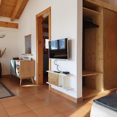 Tgampi Saura 395 Rue Apartment Lenz Exterior foto